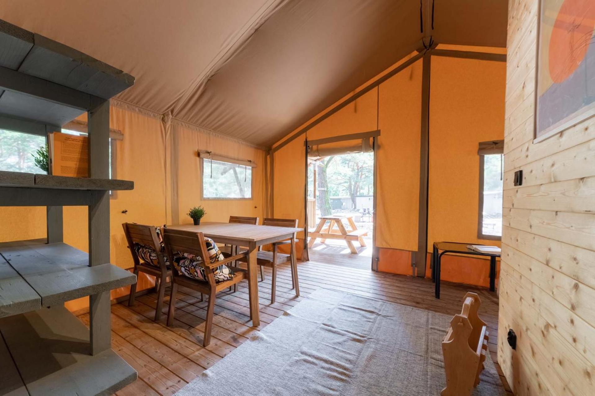 Camp Bursztynowy Las Гданск Екстериор снимка